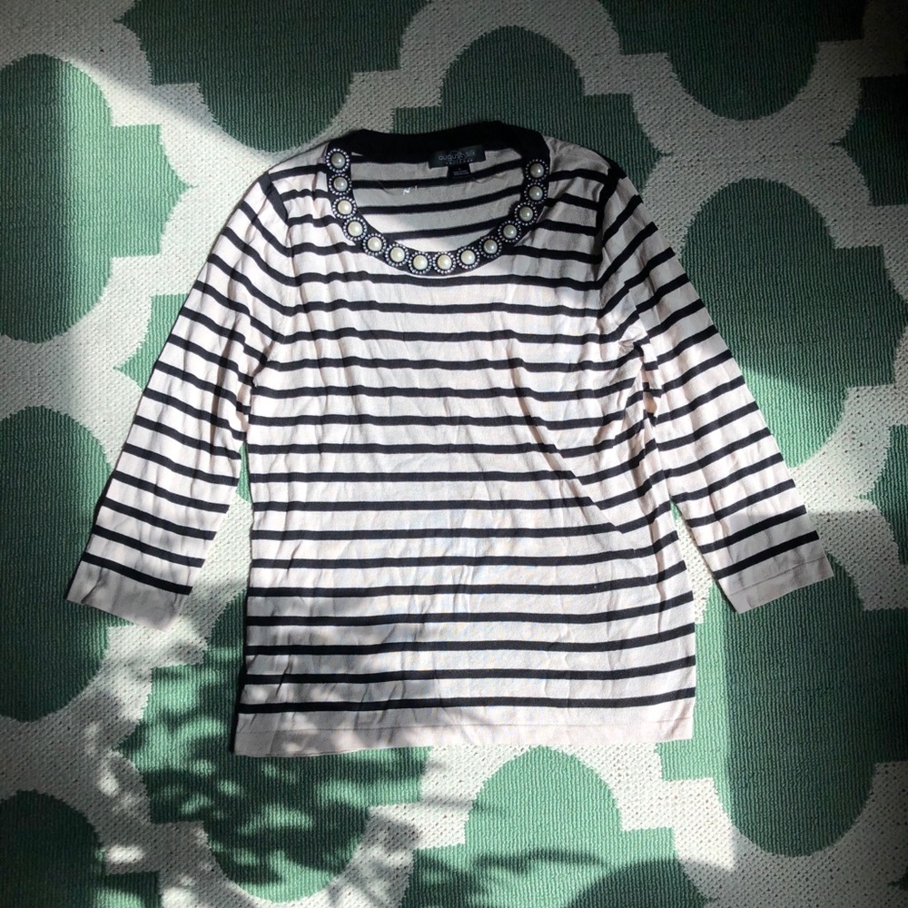 Black and white striped tee.